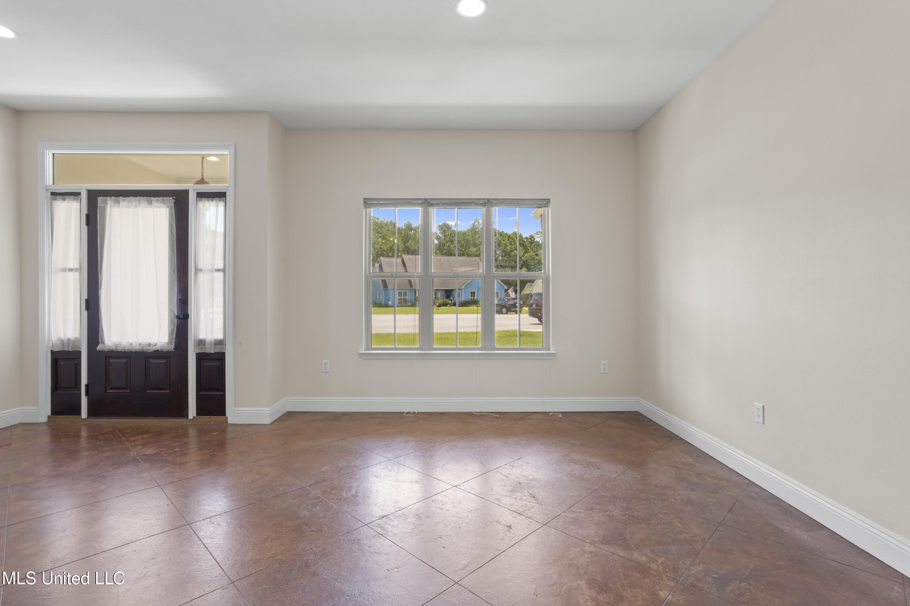 607 Taylor Trail