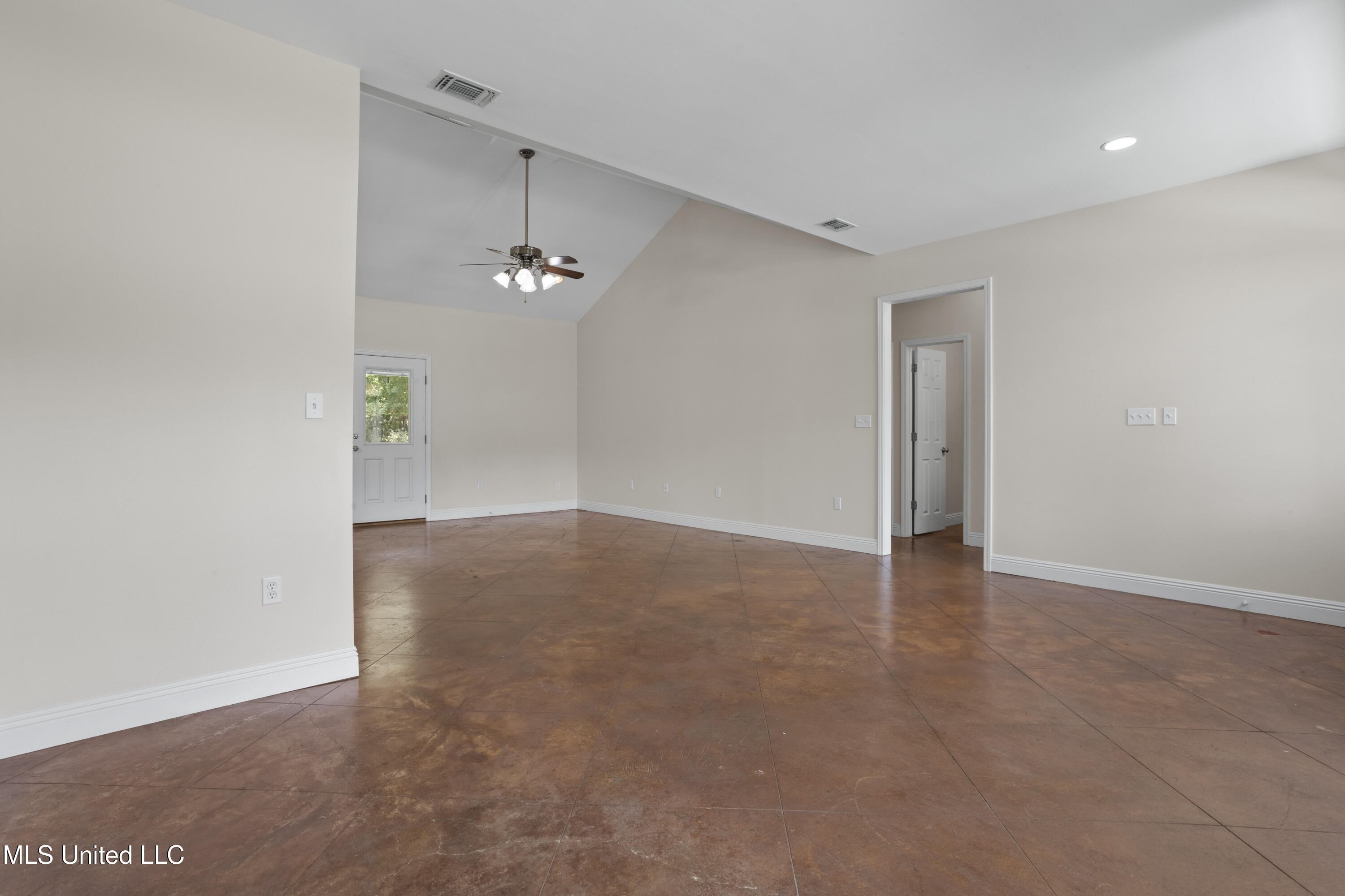607 Taylor Trail
