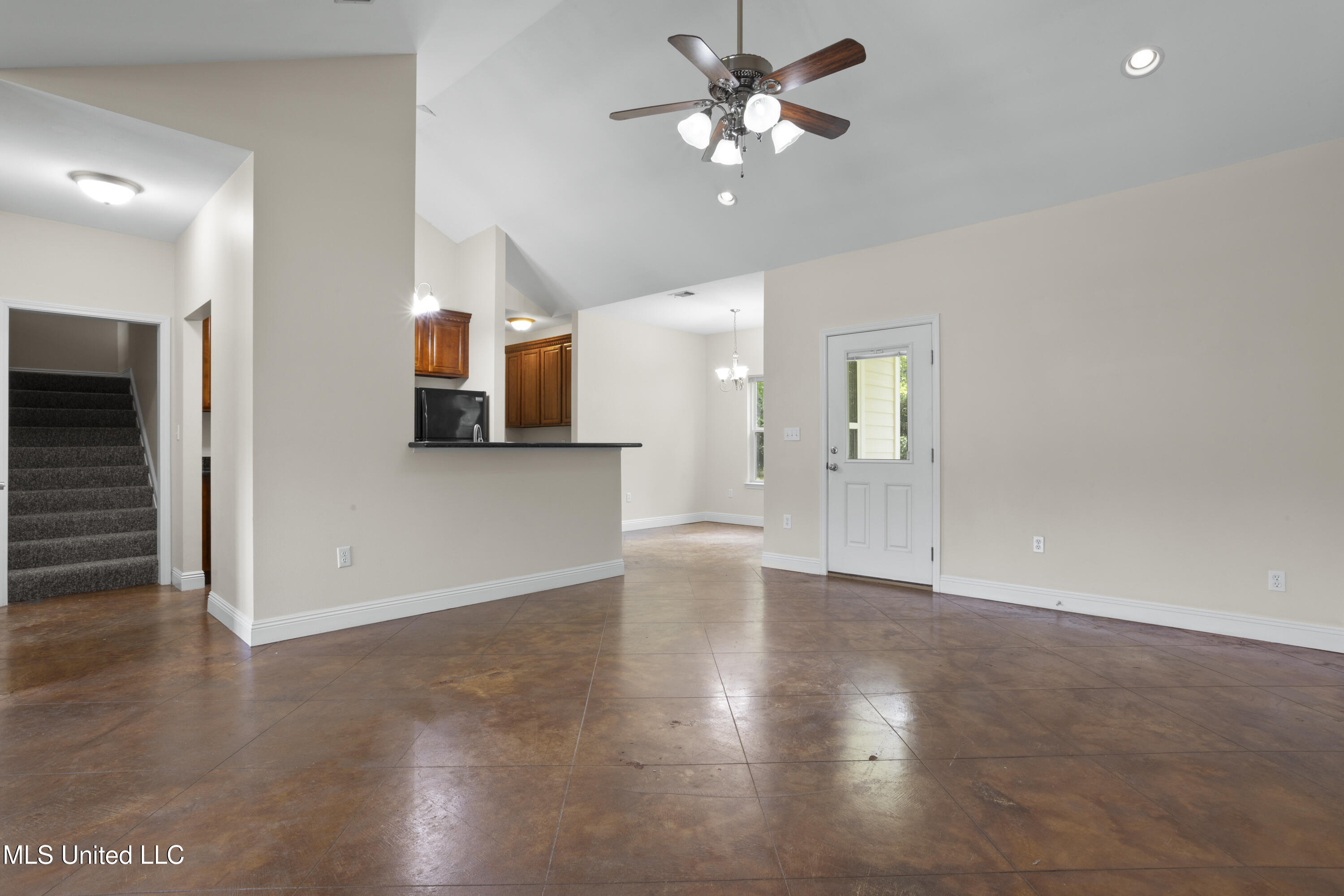 607 Taylor Trail