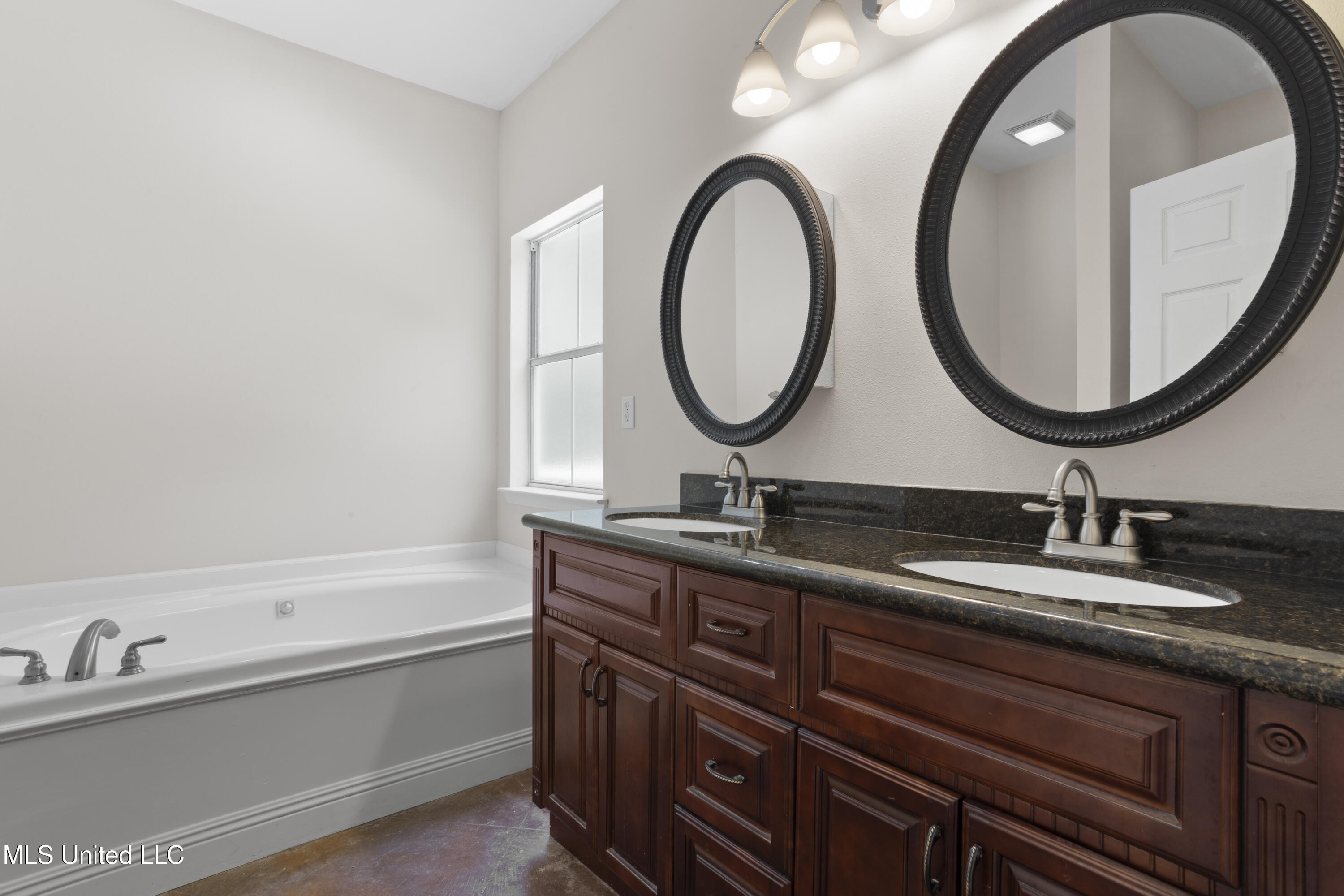 607 Taylor Trail