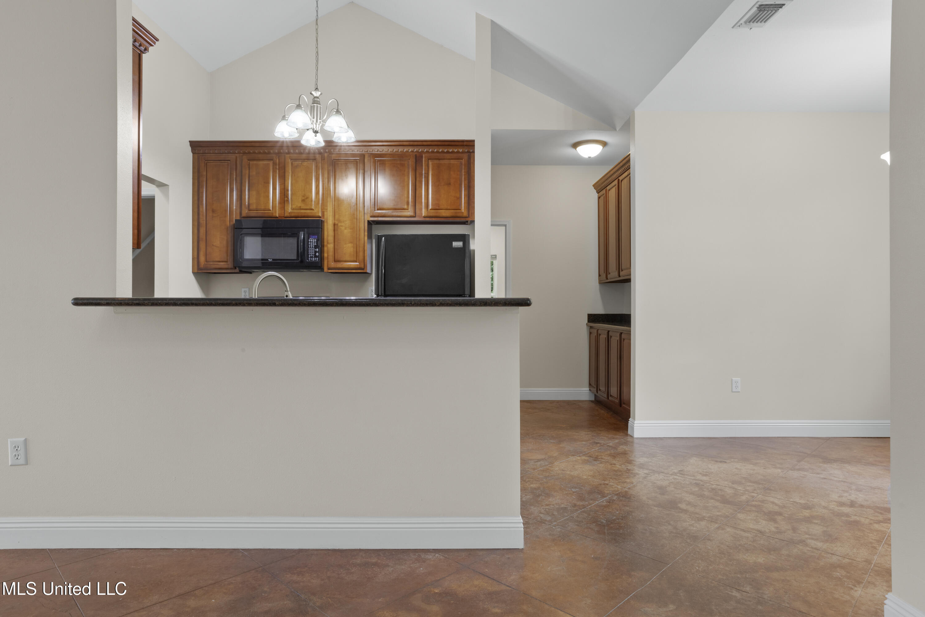 607 Taylor Trail
