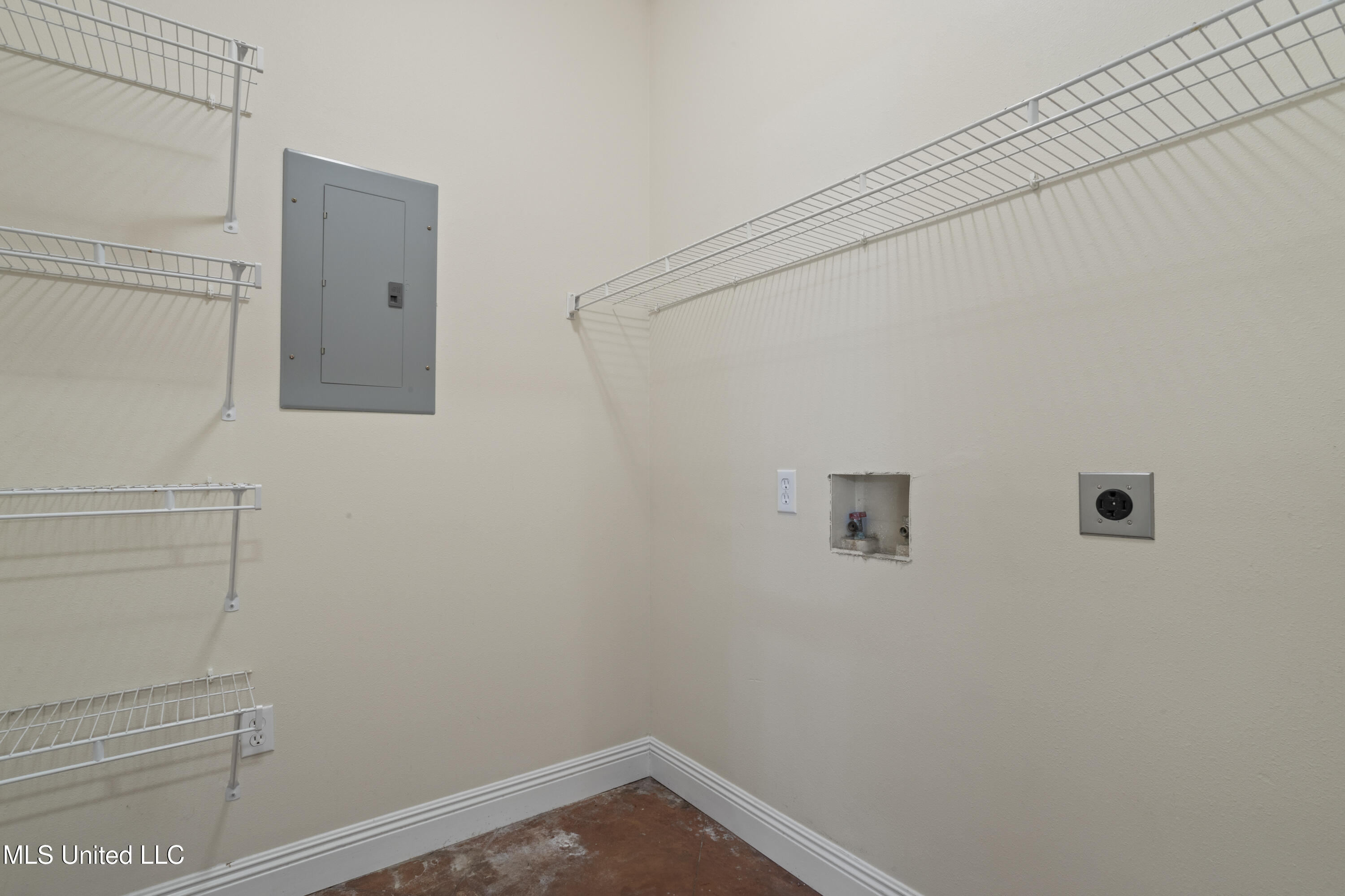 607 Taylor Trail