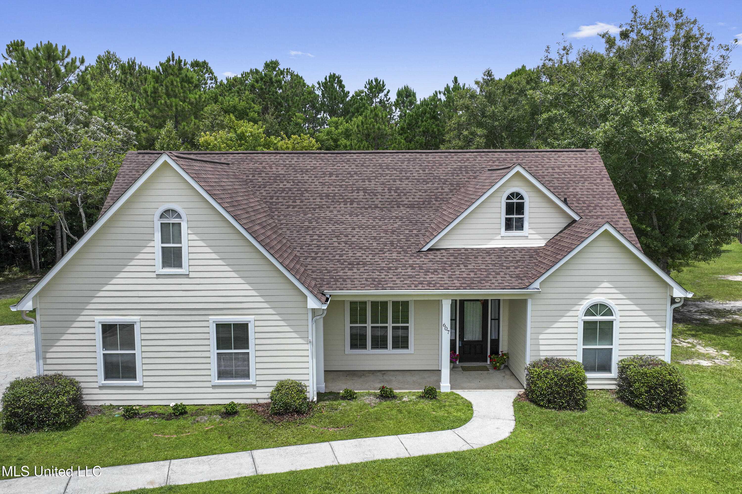 607 Taylor Trail