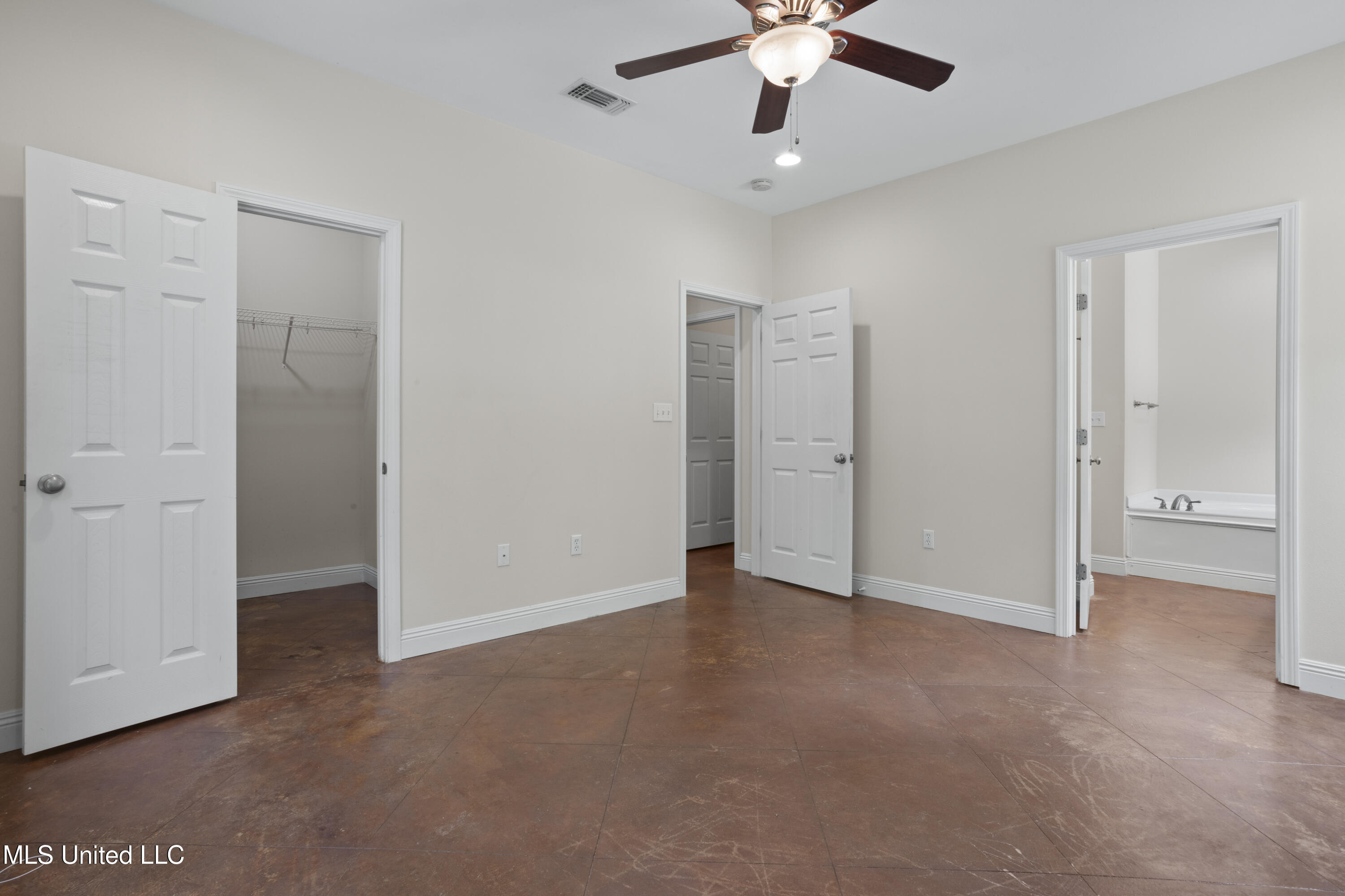 607 Taylor Trail
