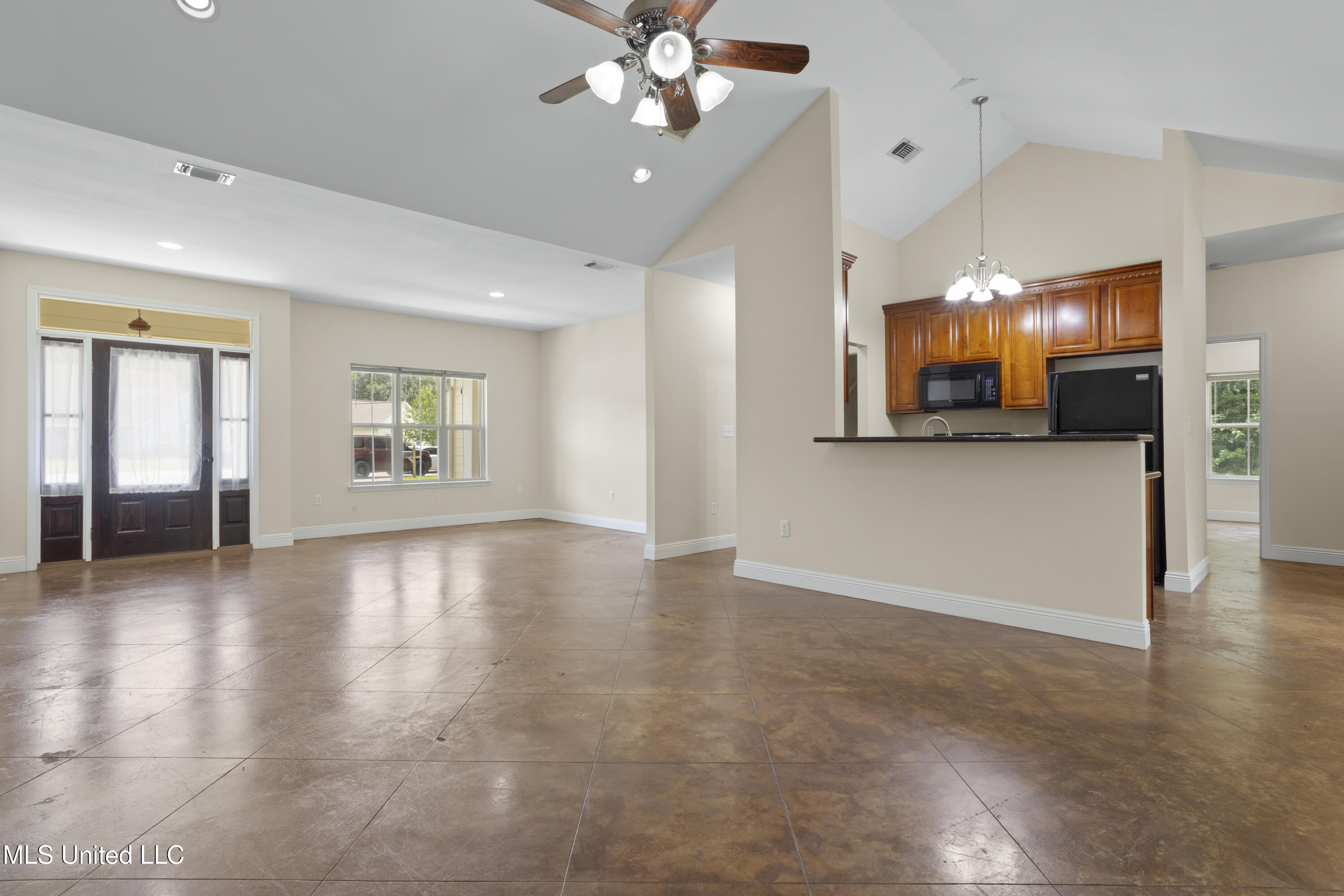 607 Taylor Trail