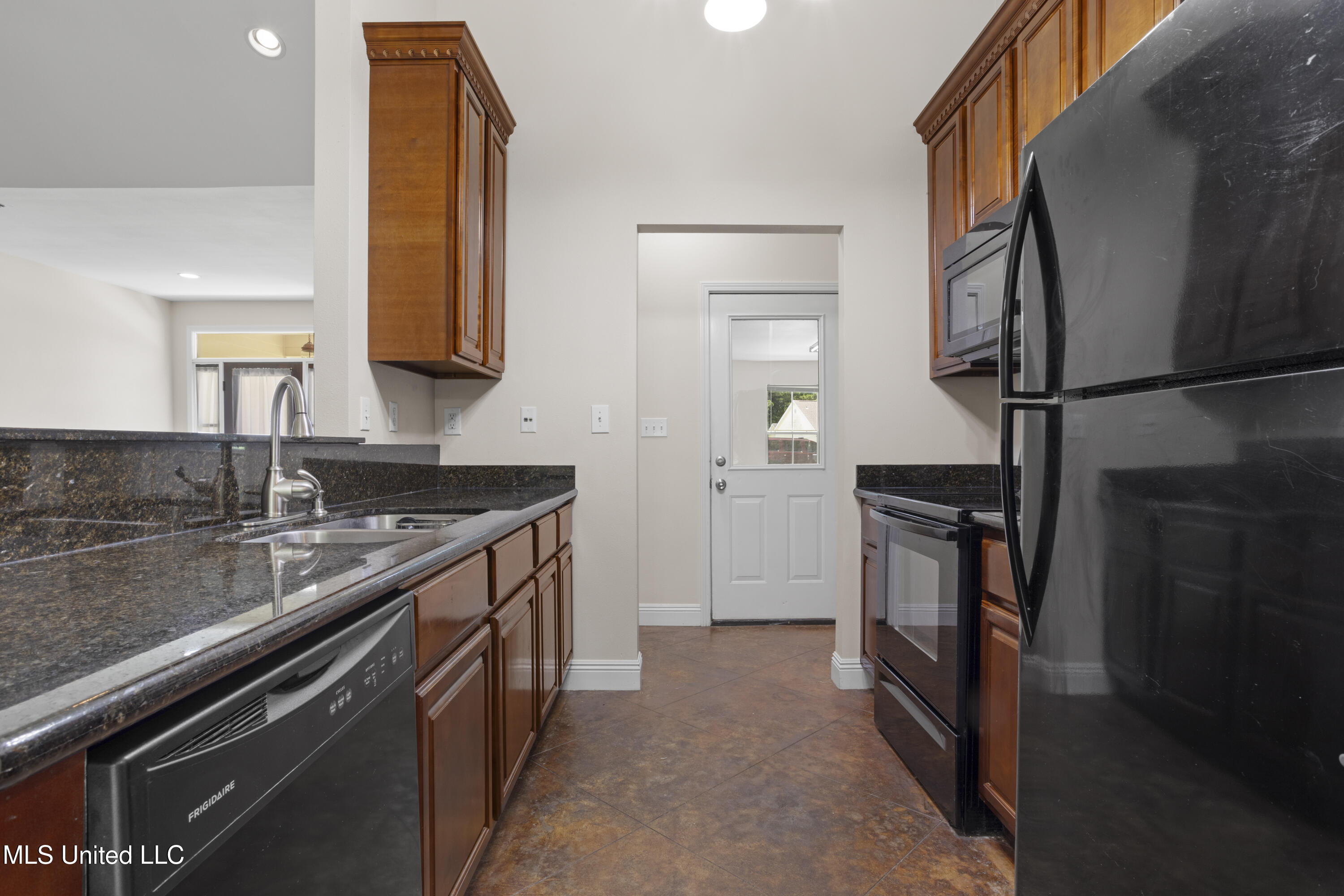 607 Taylor Trail