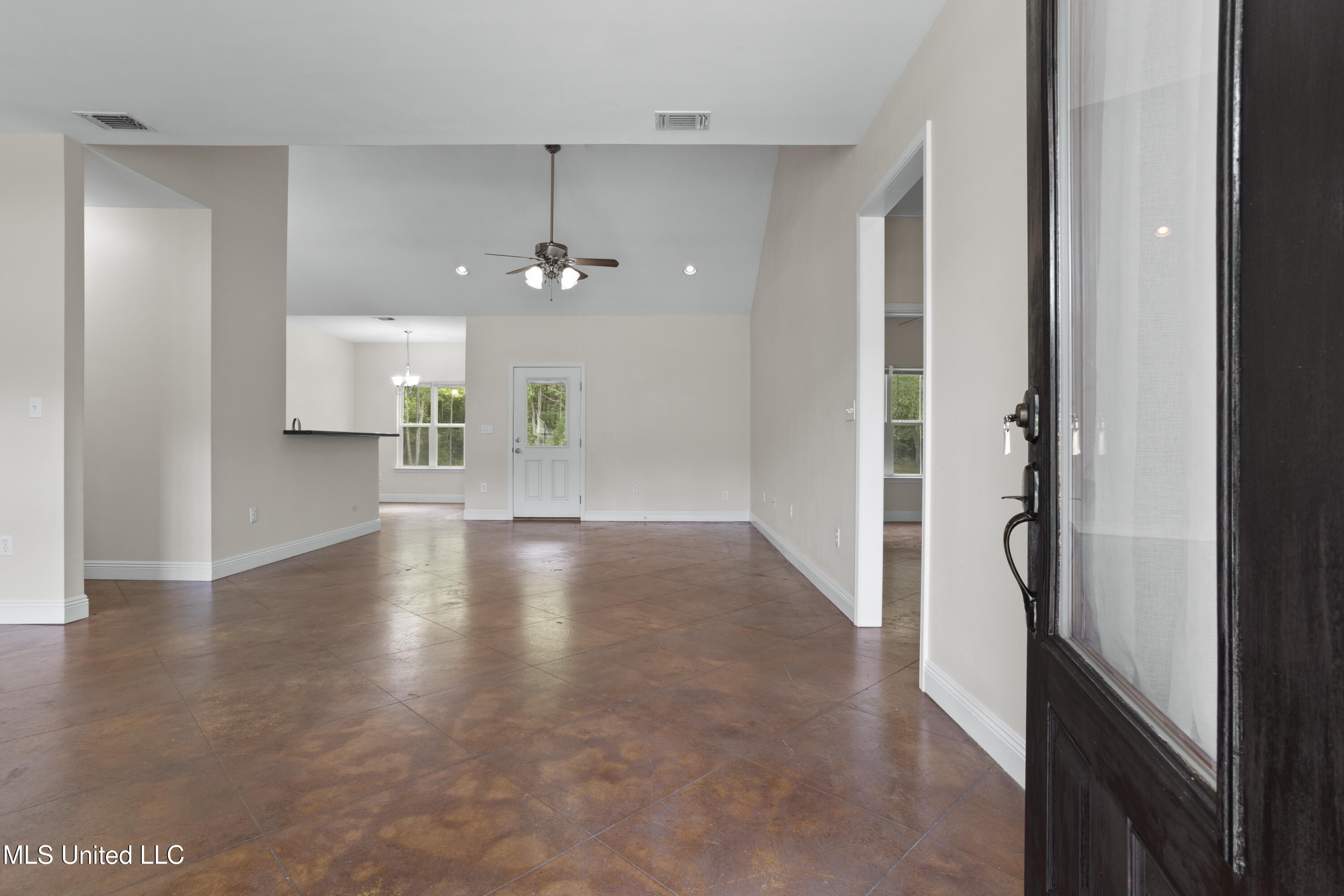 607 Taylor Trail