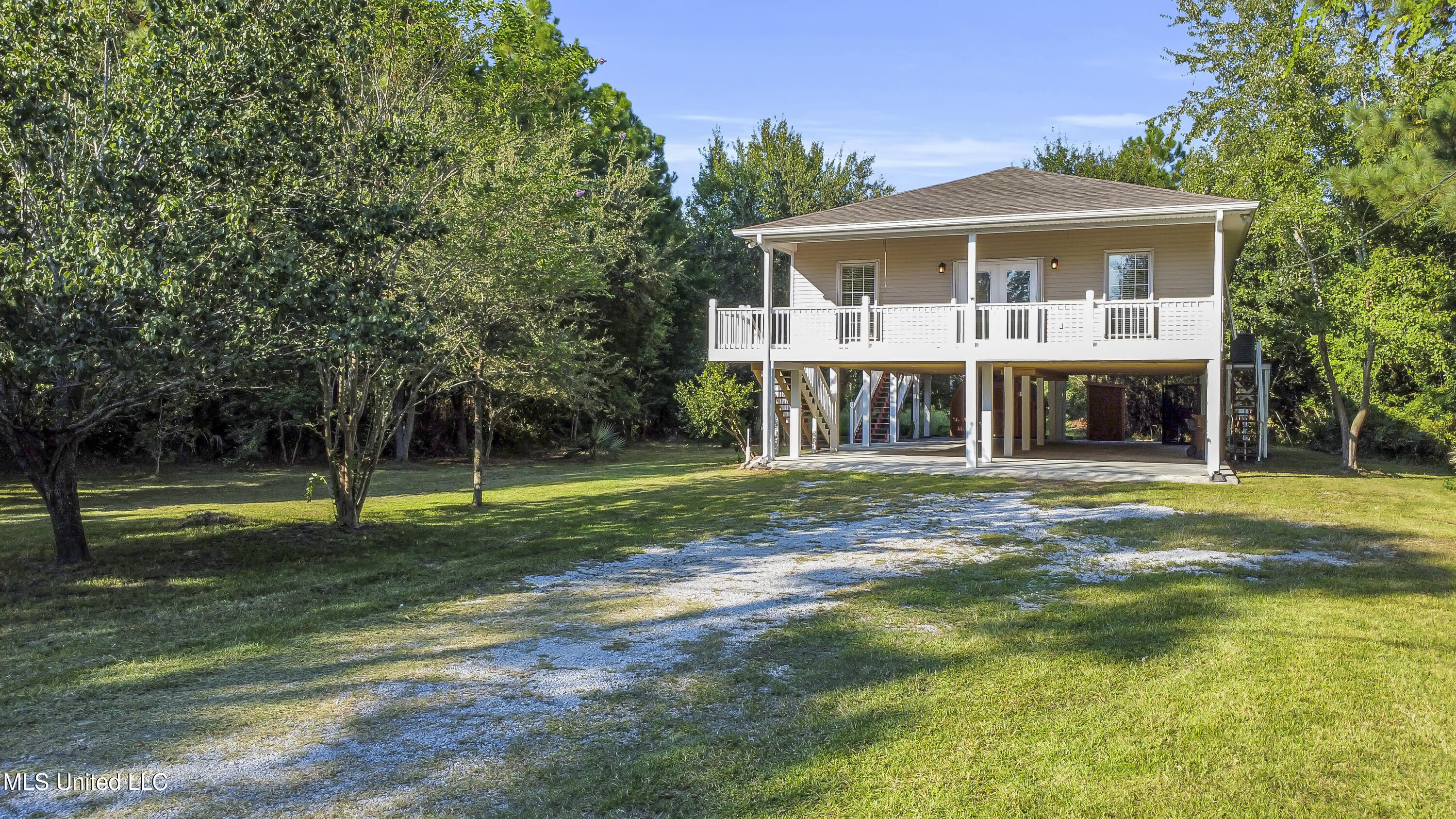 105 Stennis Street