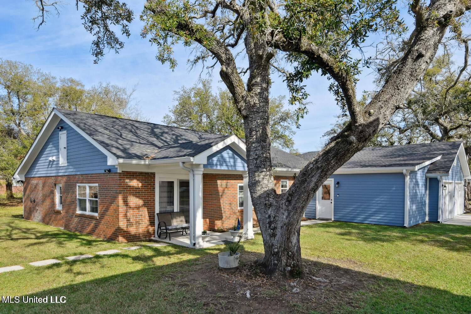434 Saint John Street