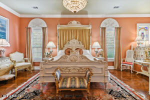 120 W Scenic Drive