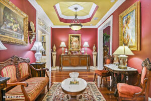 120 W Scenic Drive