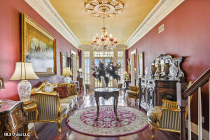 120 W Scenic Drive