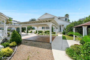 120 W Scenic Drive