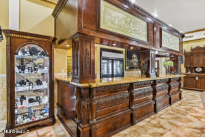 120 W Scenic Drive