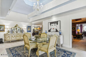 120 W Scenic Drive
