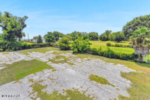 120 W Scenic Drive