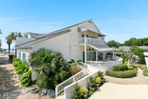 120 W Scenic Drive