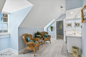 120 W Scenic Drive