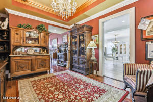 120 W Scenic Drive