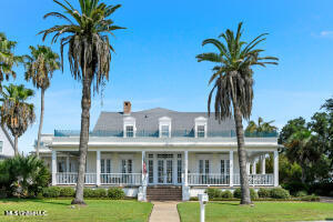 120 W Scenic Drive