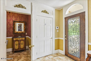 120 W Scenic Drive