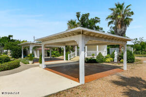 120 W Scenic Drive