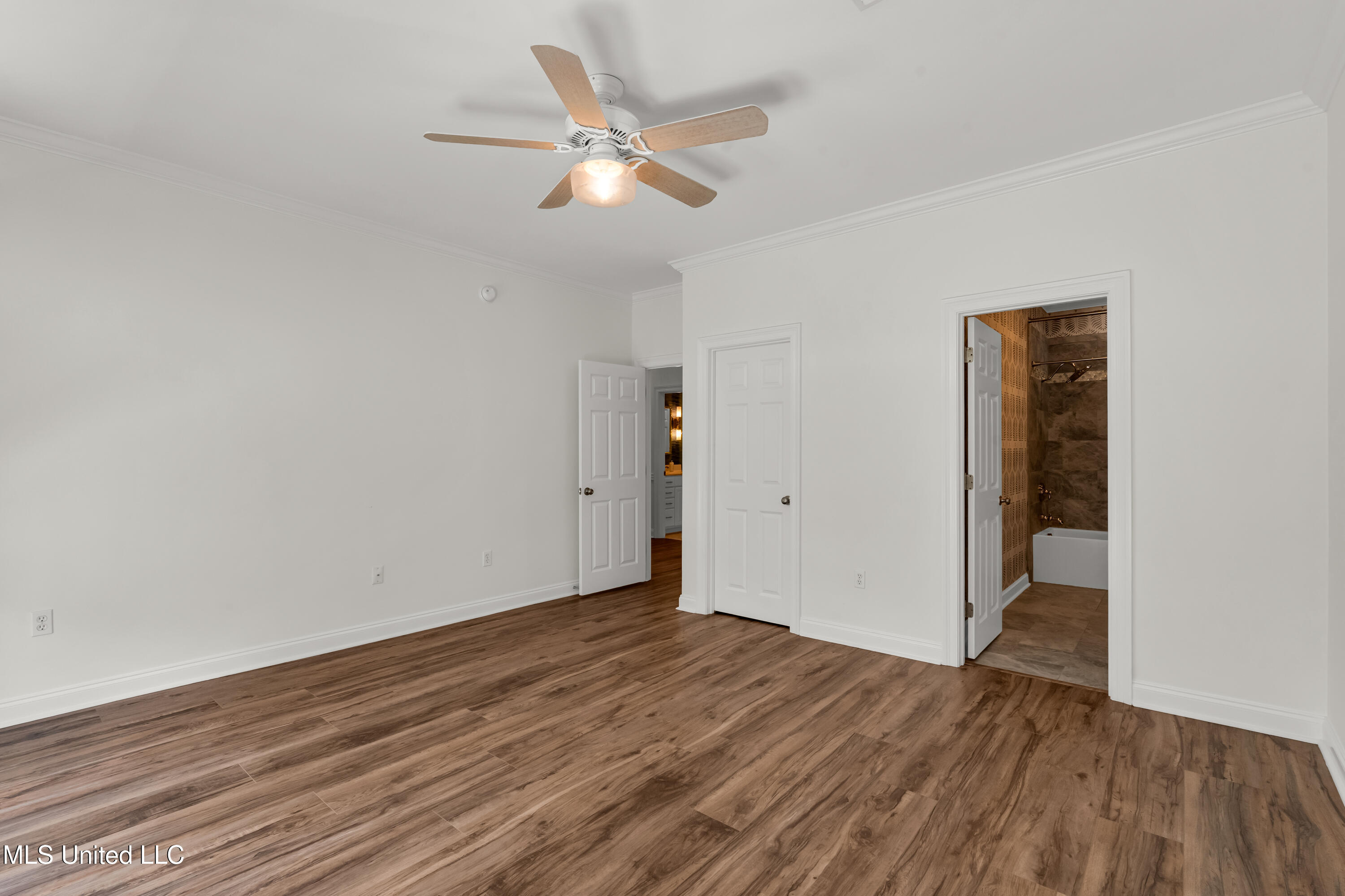 27 Chapel Hill Road