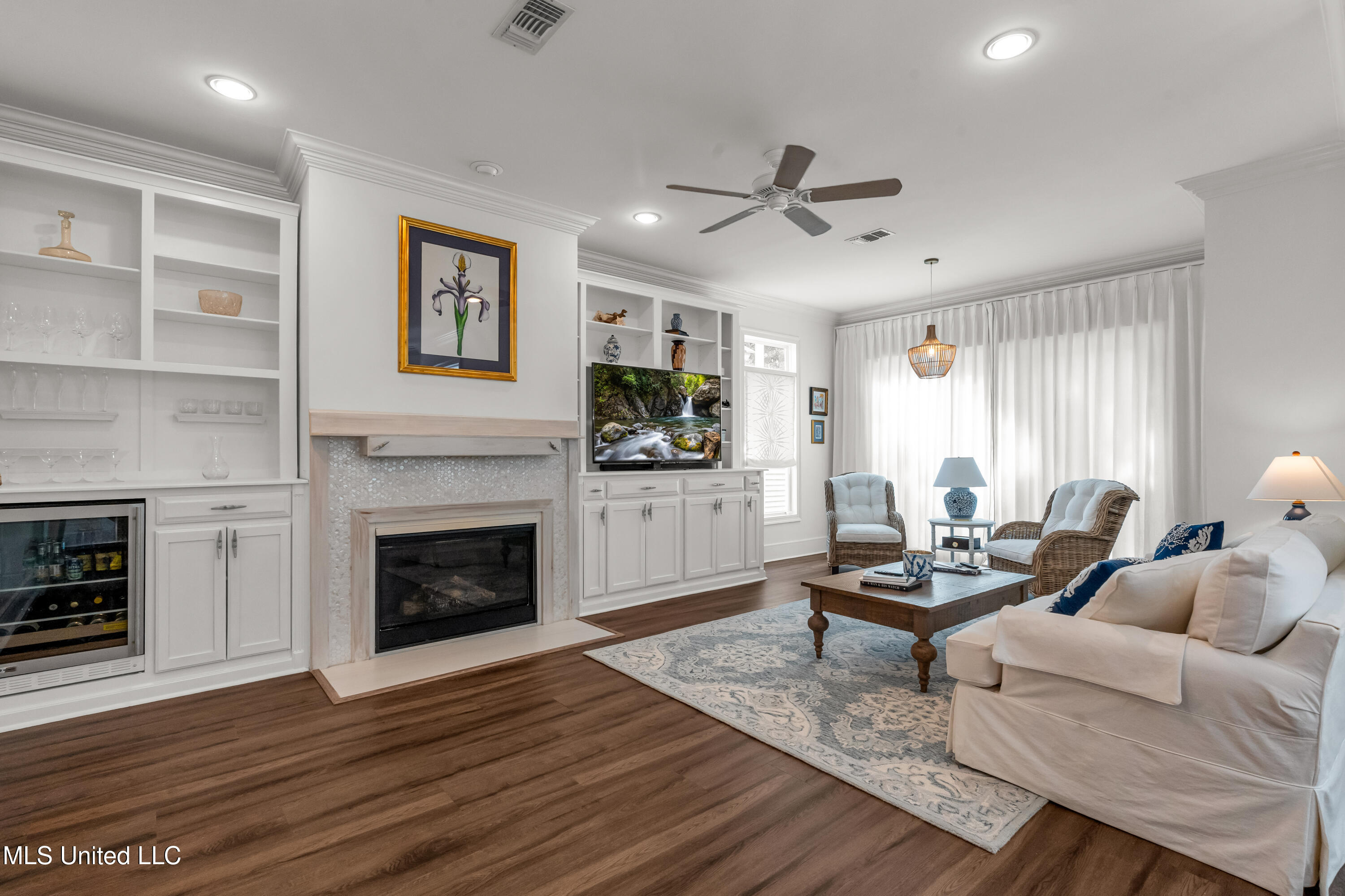 27 Chapel Hill Road