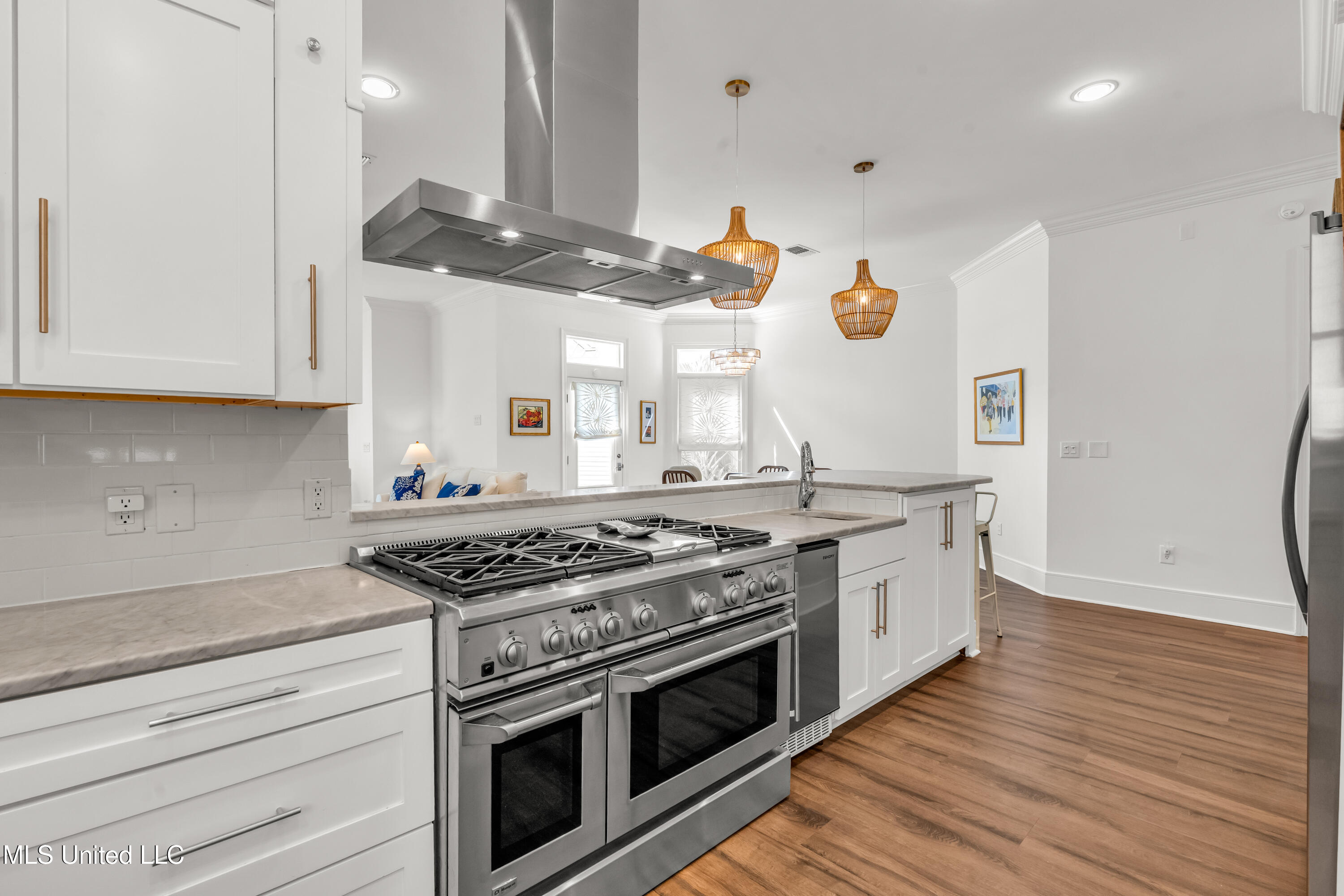 27 Chapel Hill Road