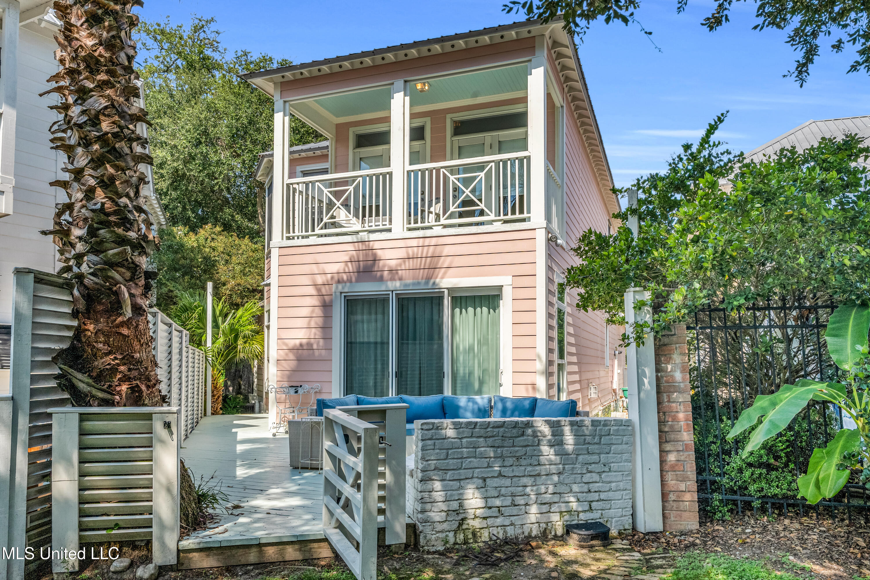 27 Chapel Hill Road