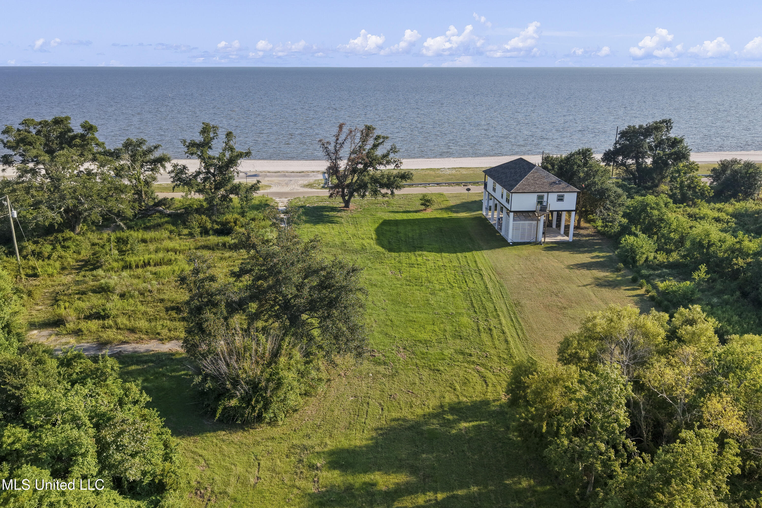 1306 Beach Boulevard