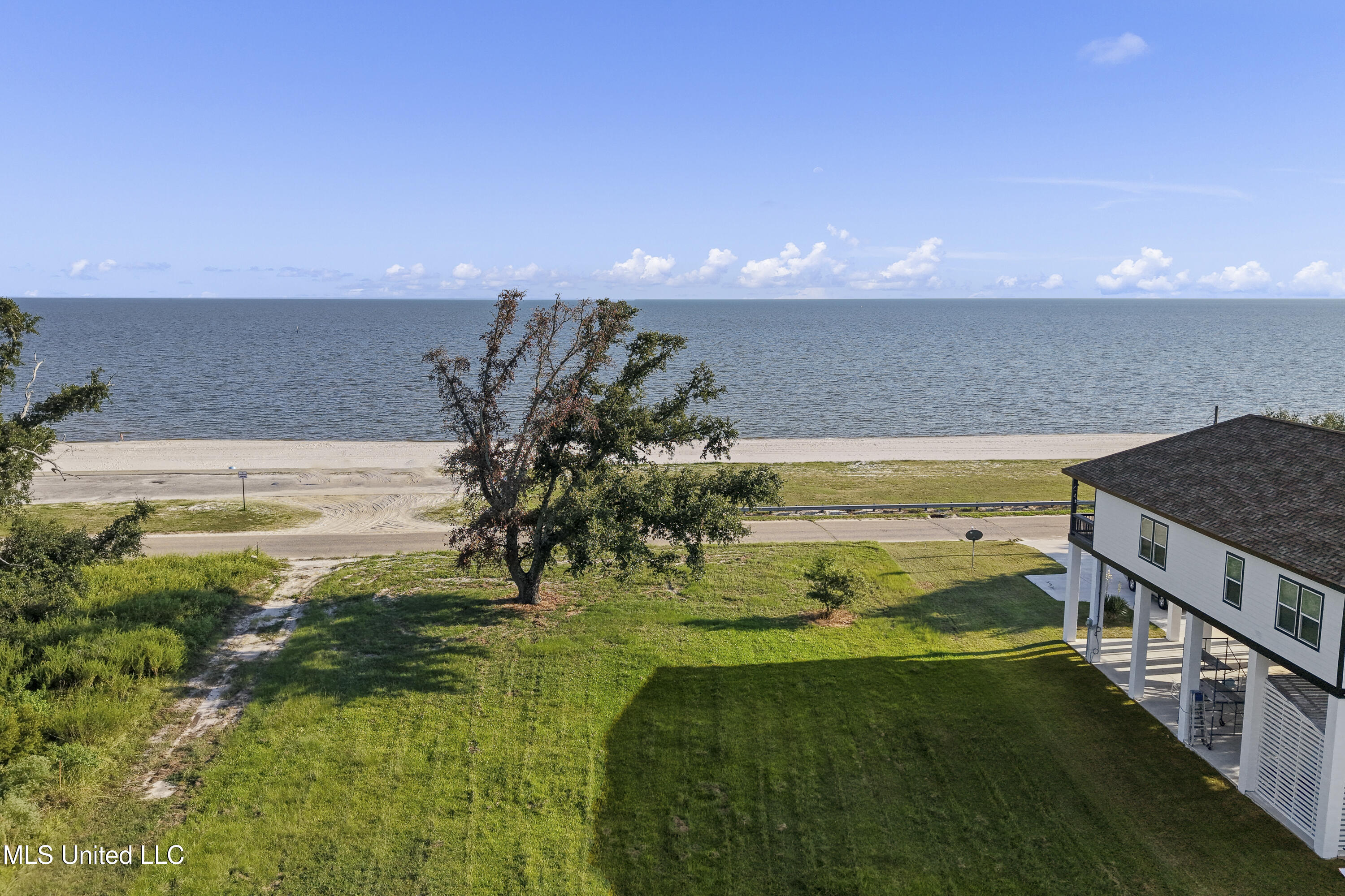 1306 Beach Boulevard