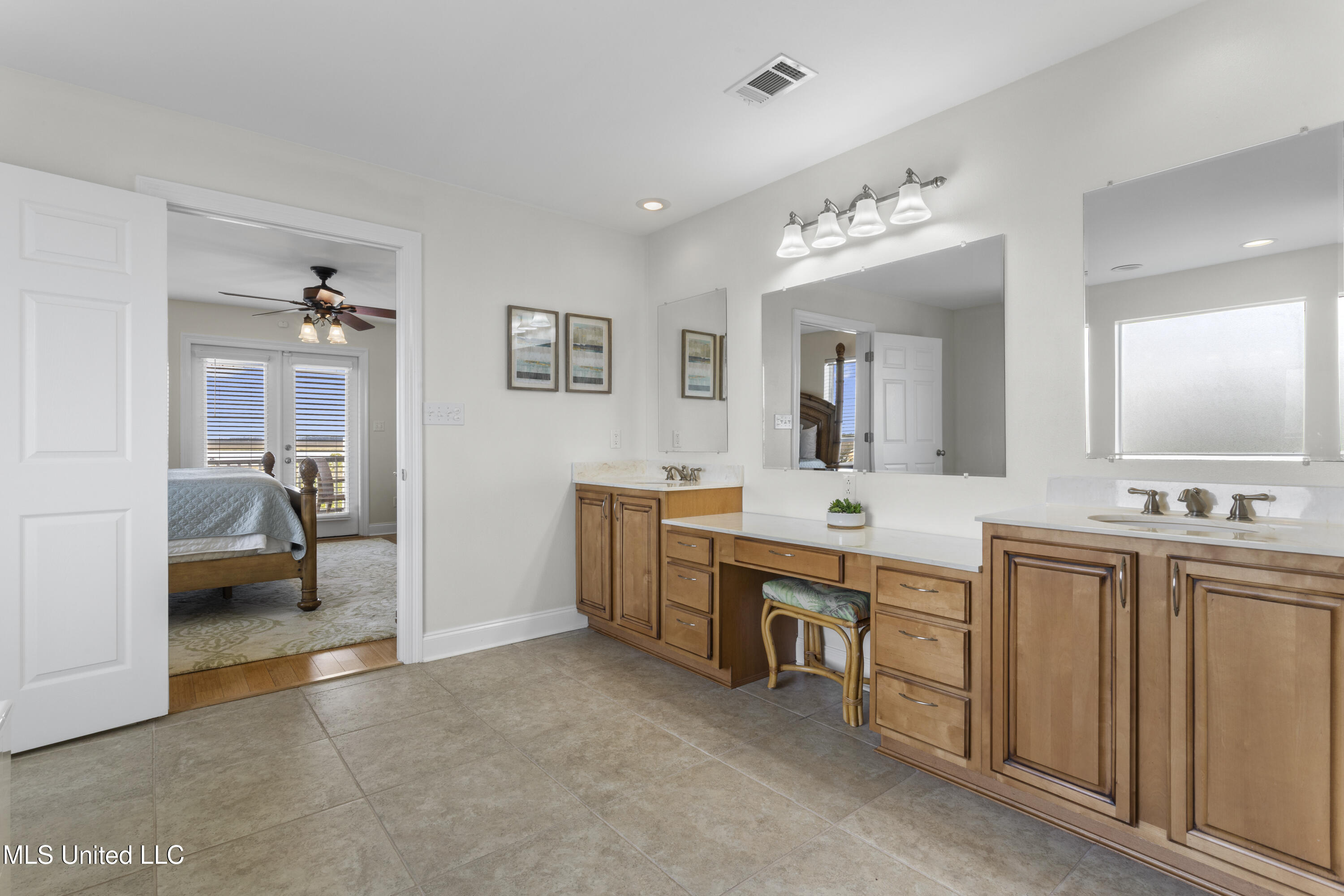 4011 S Nassau Street