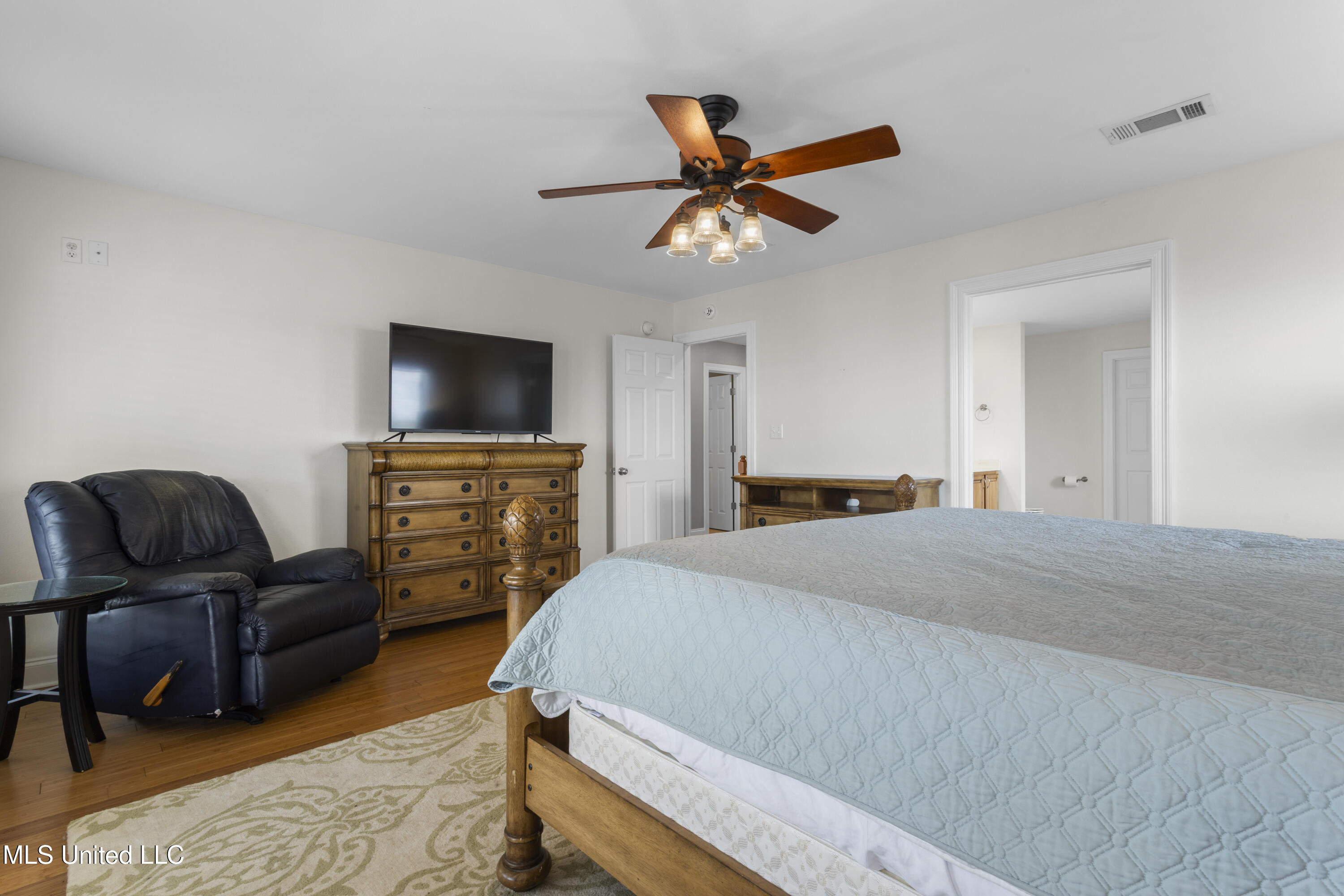 4011 S Nassau Street