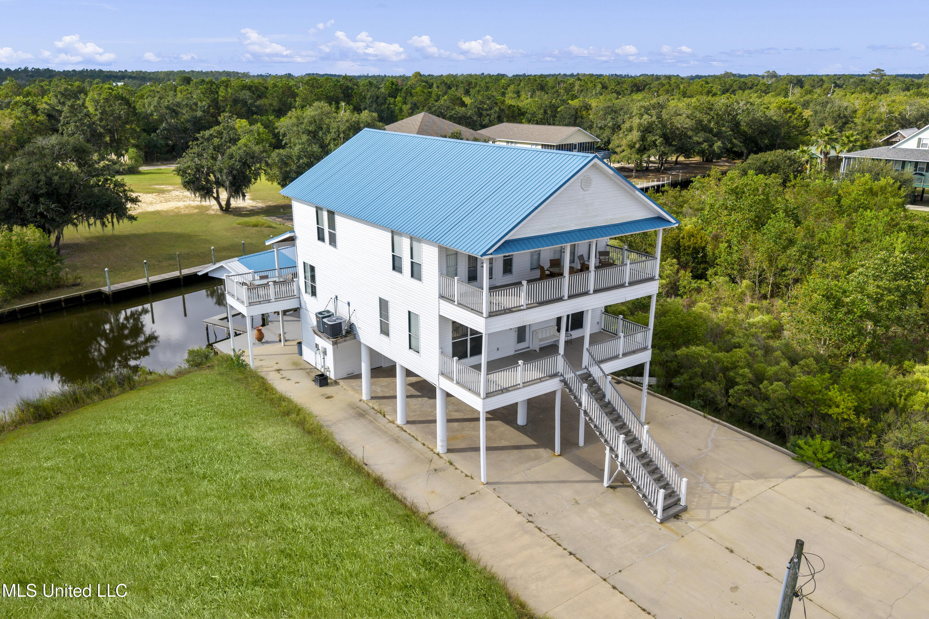 4011 S Nassau Street