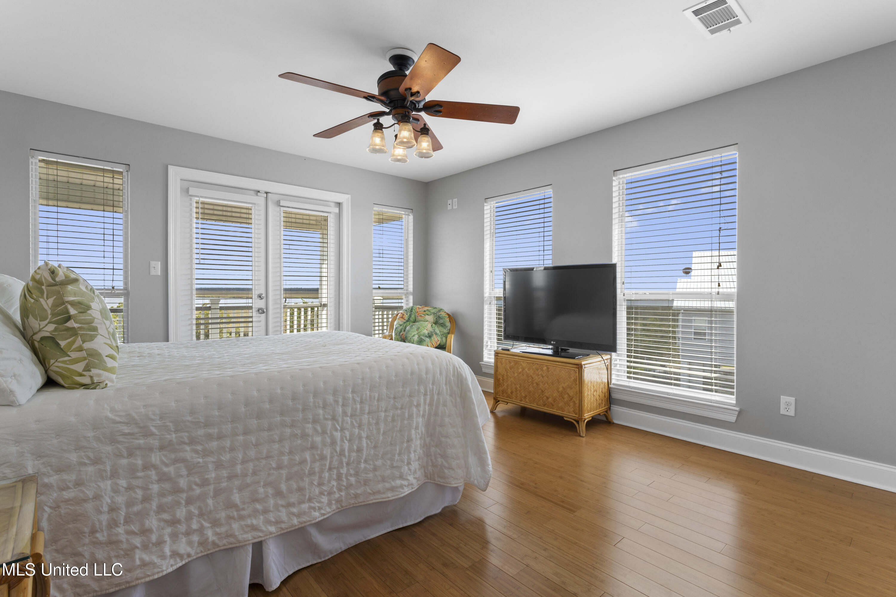 4011 S Nassau Street