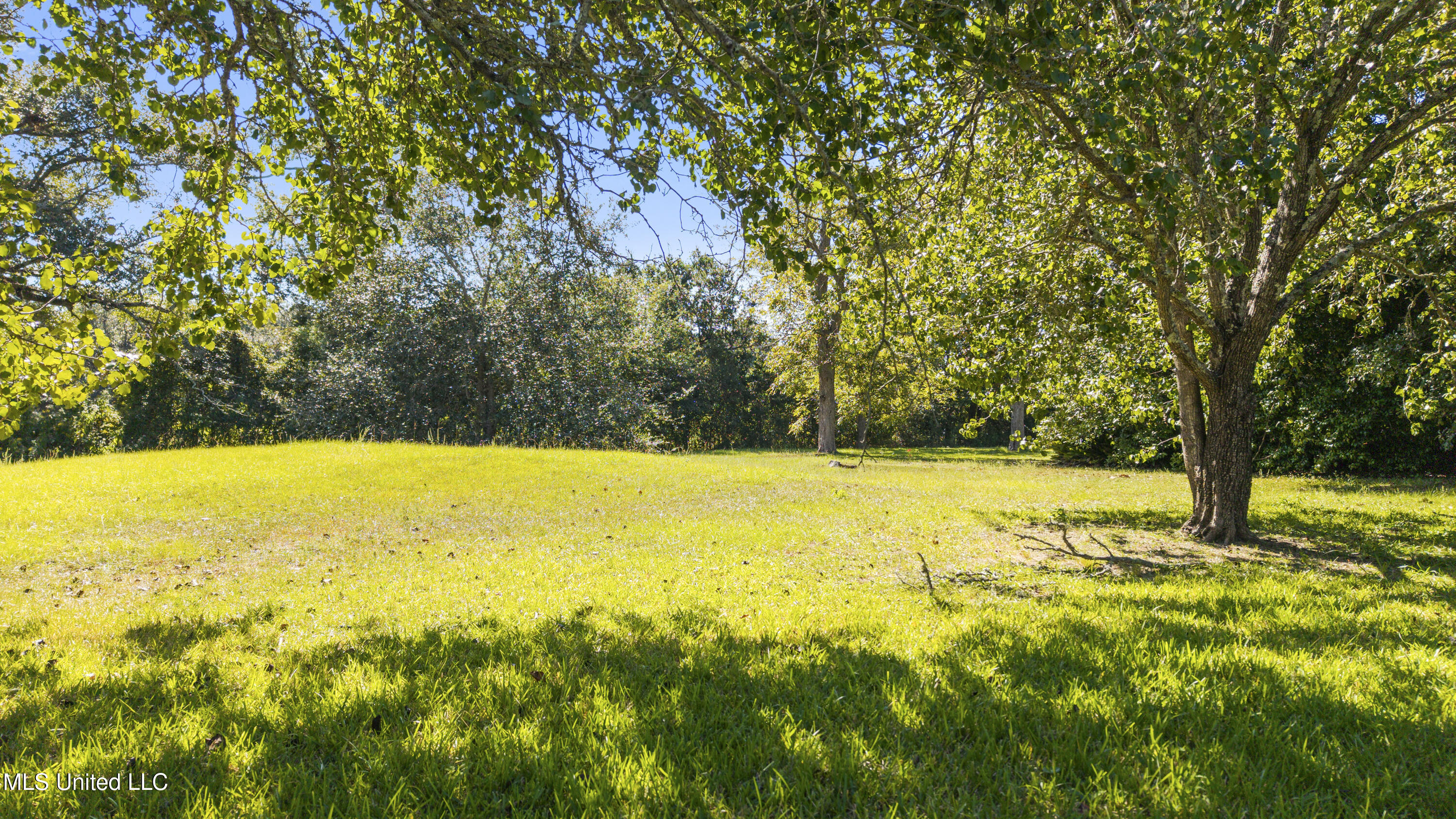 St. Charles Lot Street, Bay Saint Louis