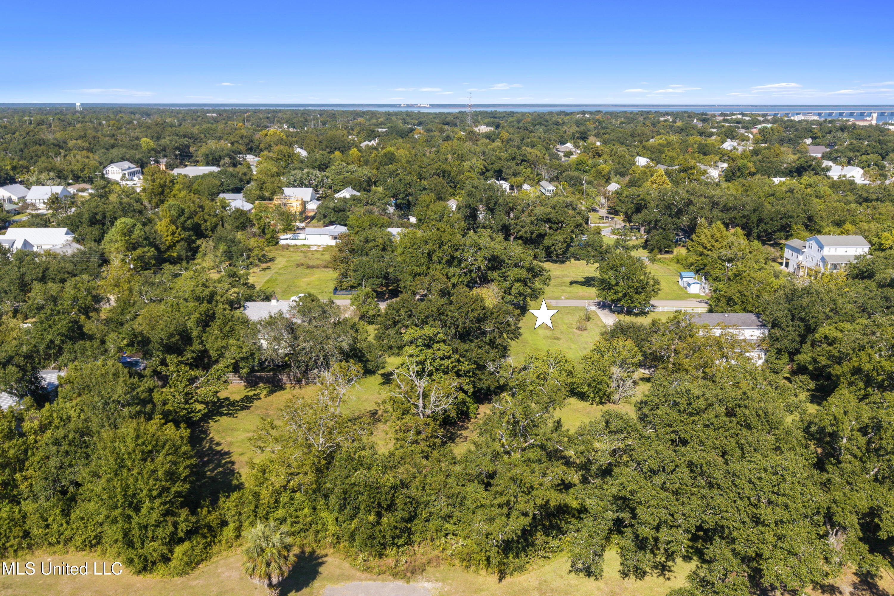 St. Charles Lot Street, Bay Saint Louis