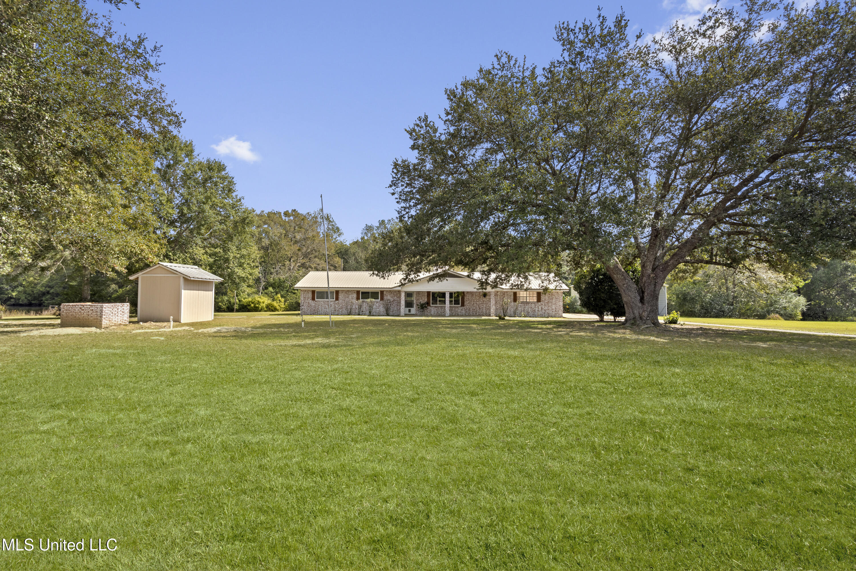 20775 Mennonite Road, Gulfport