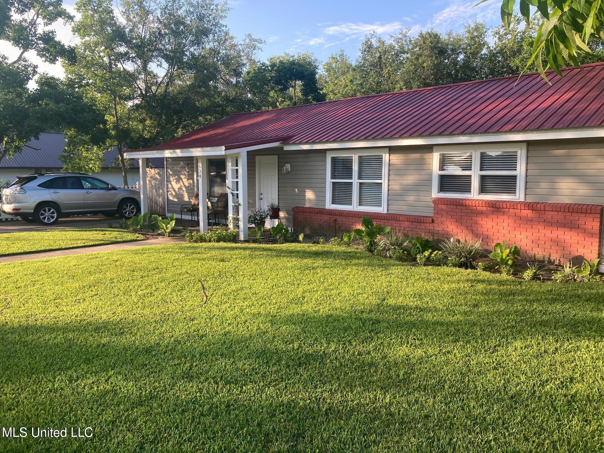 534 Saint John Street, Bay Saint Louis