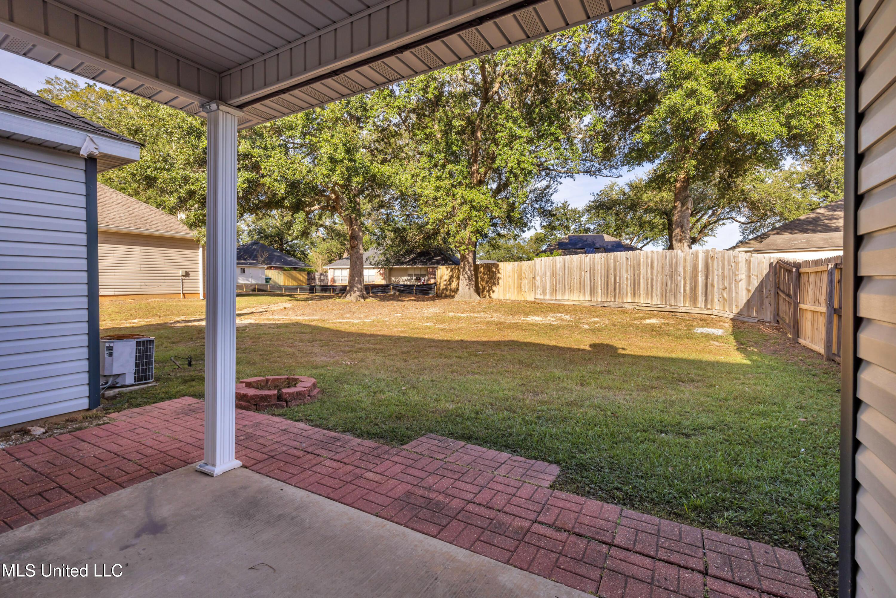 13558 Laurel Oaks Lane, Gulfport