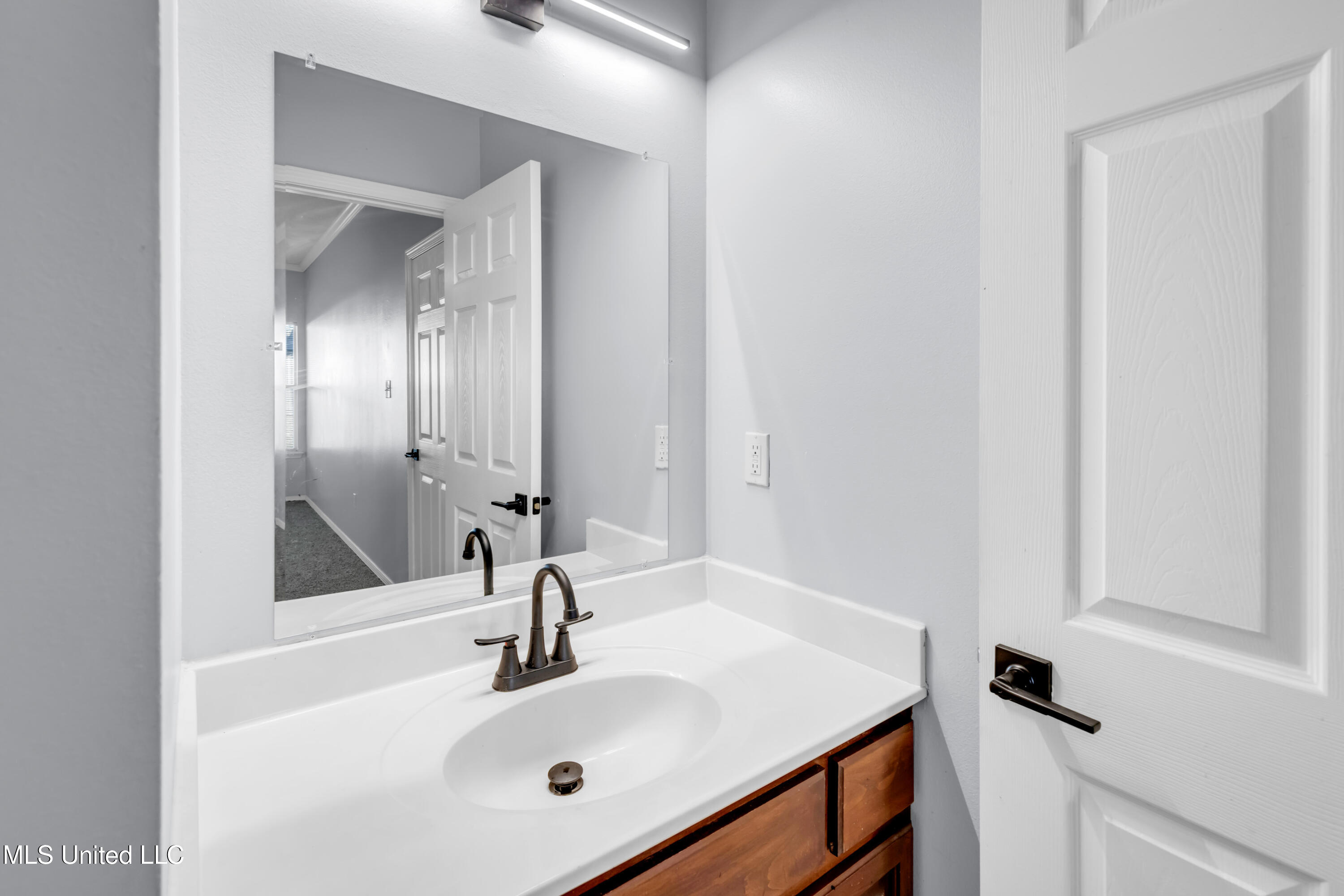 13558 Laurel Oaks Lane, Gulfport