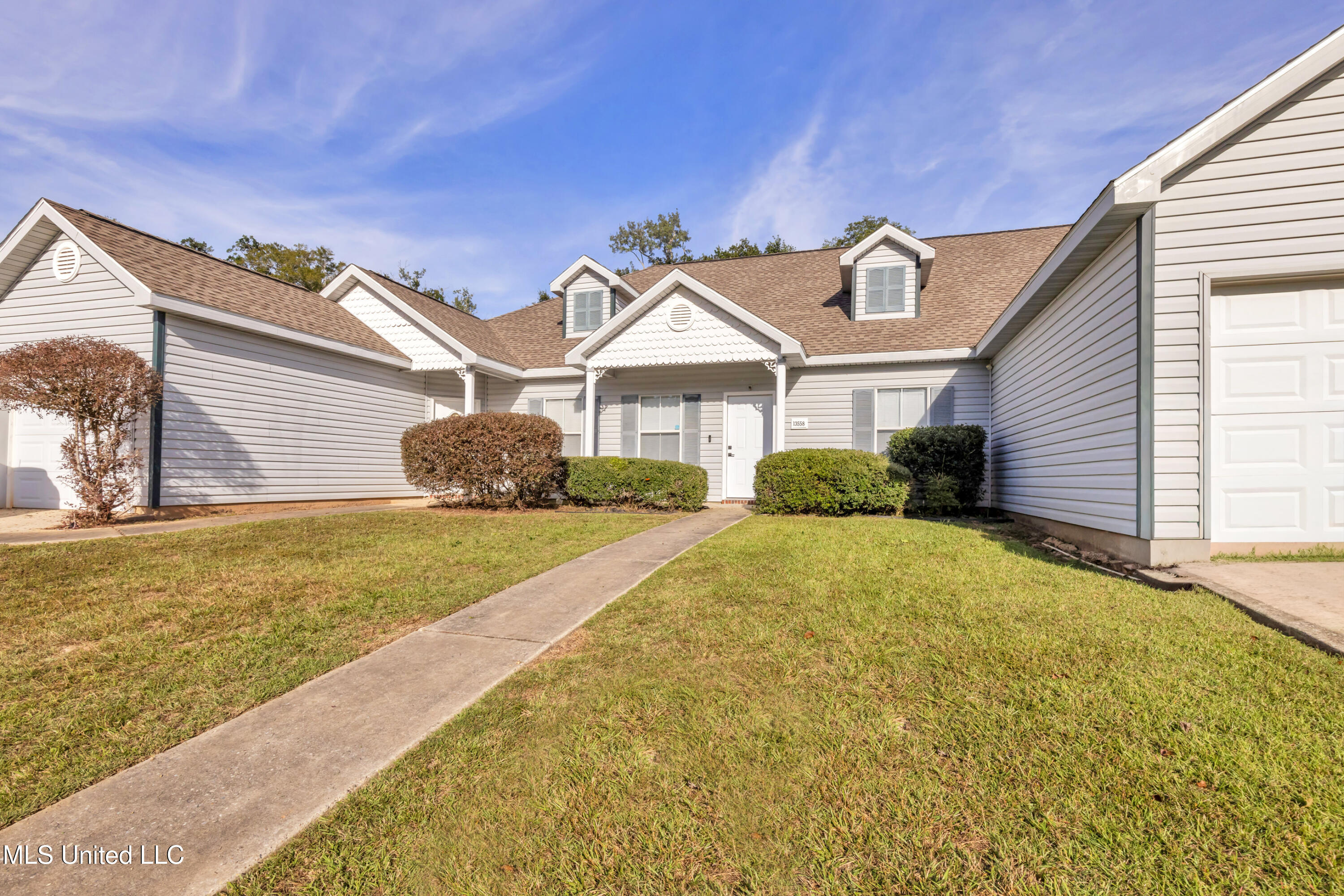 13558 Laurel Oaks Lane, Gulfport