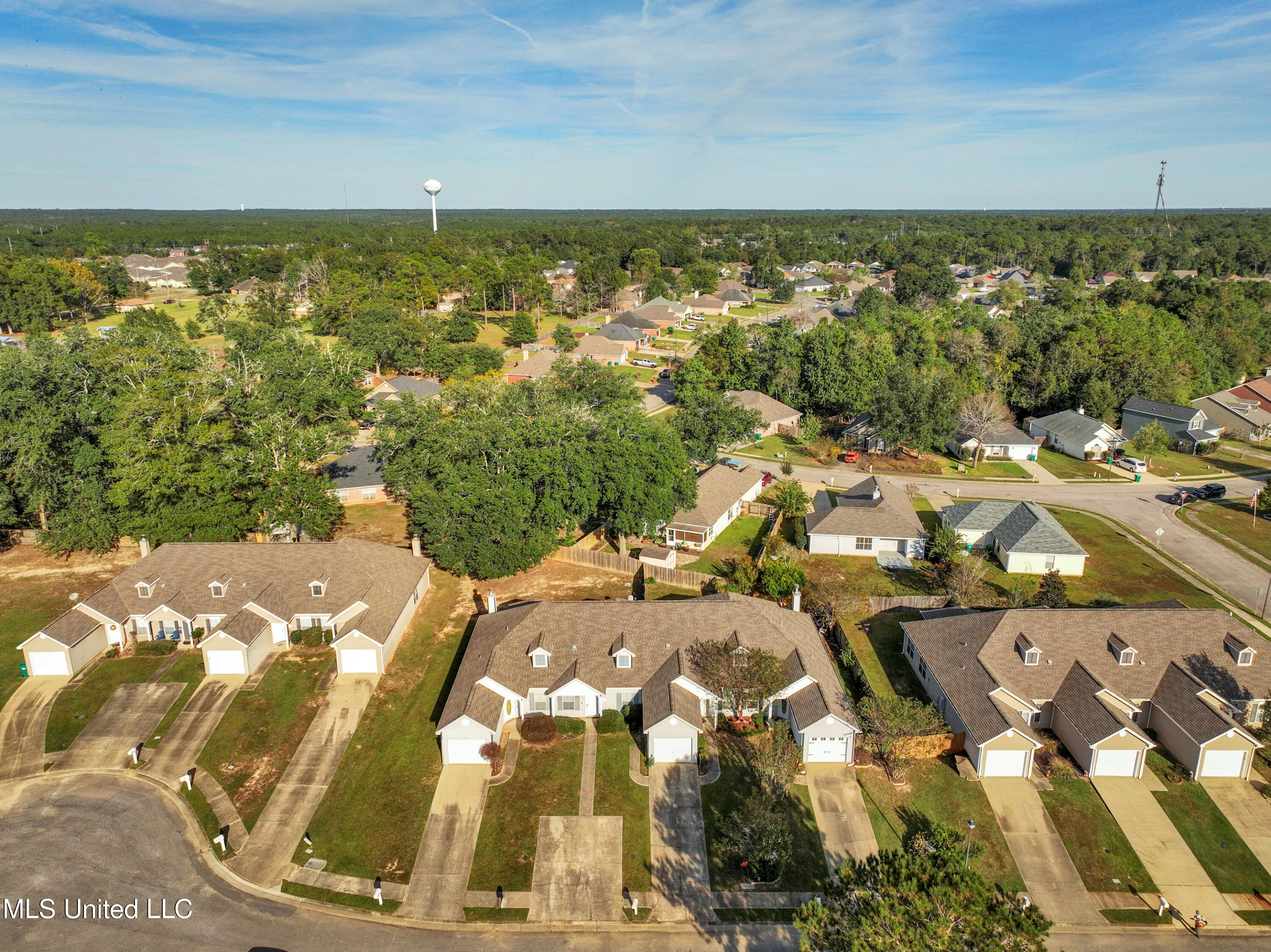 13558 Laurel Oaks Lane, Gulfport