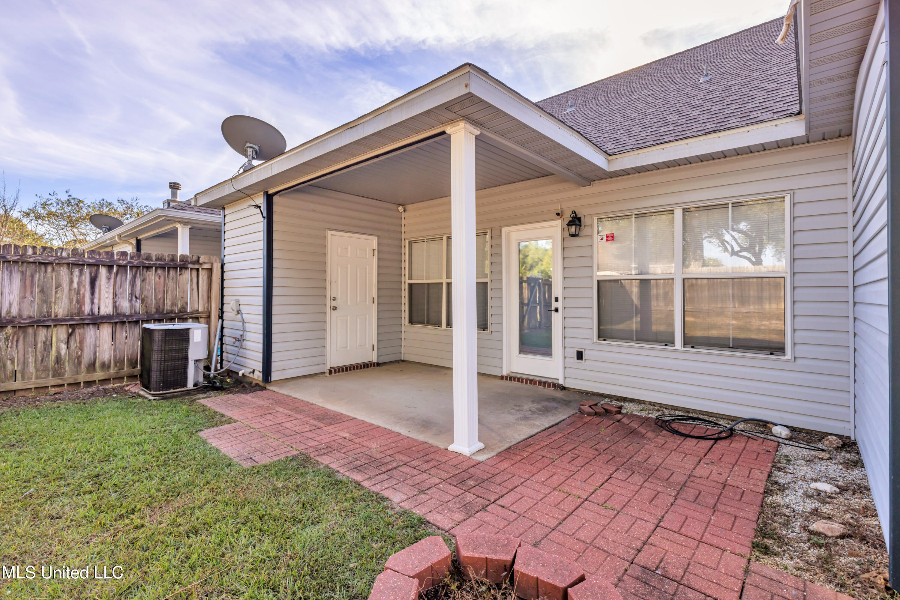 13558 Laurel Oaks Lane, Gulfport