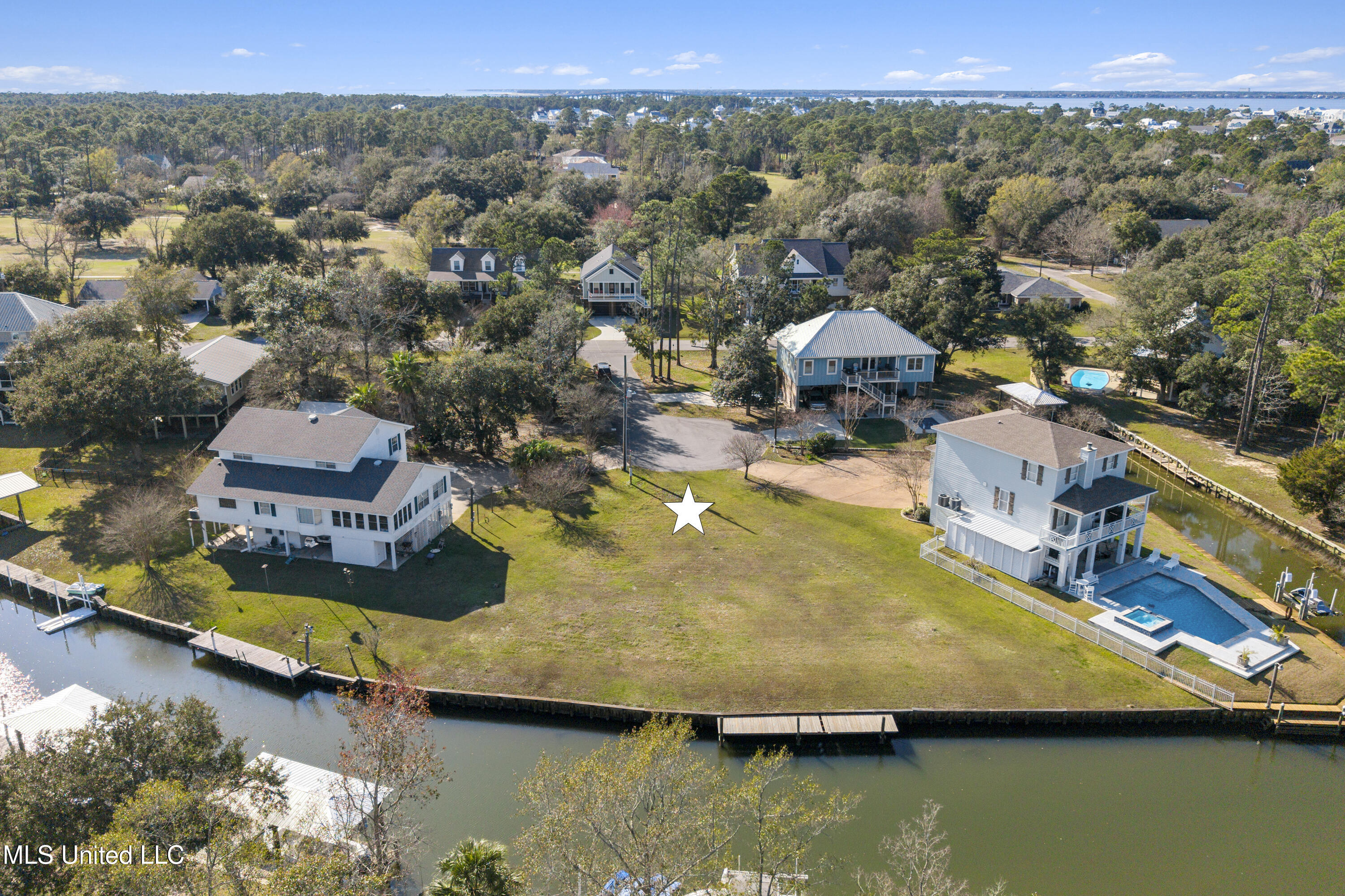 105 Cypress Cove