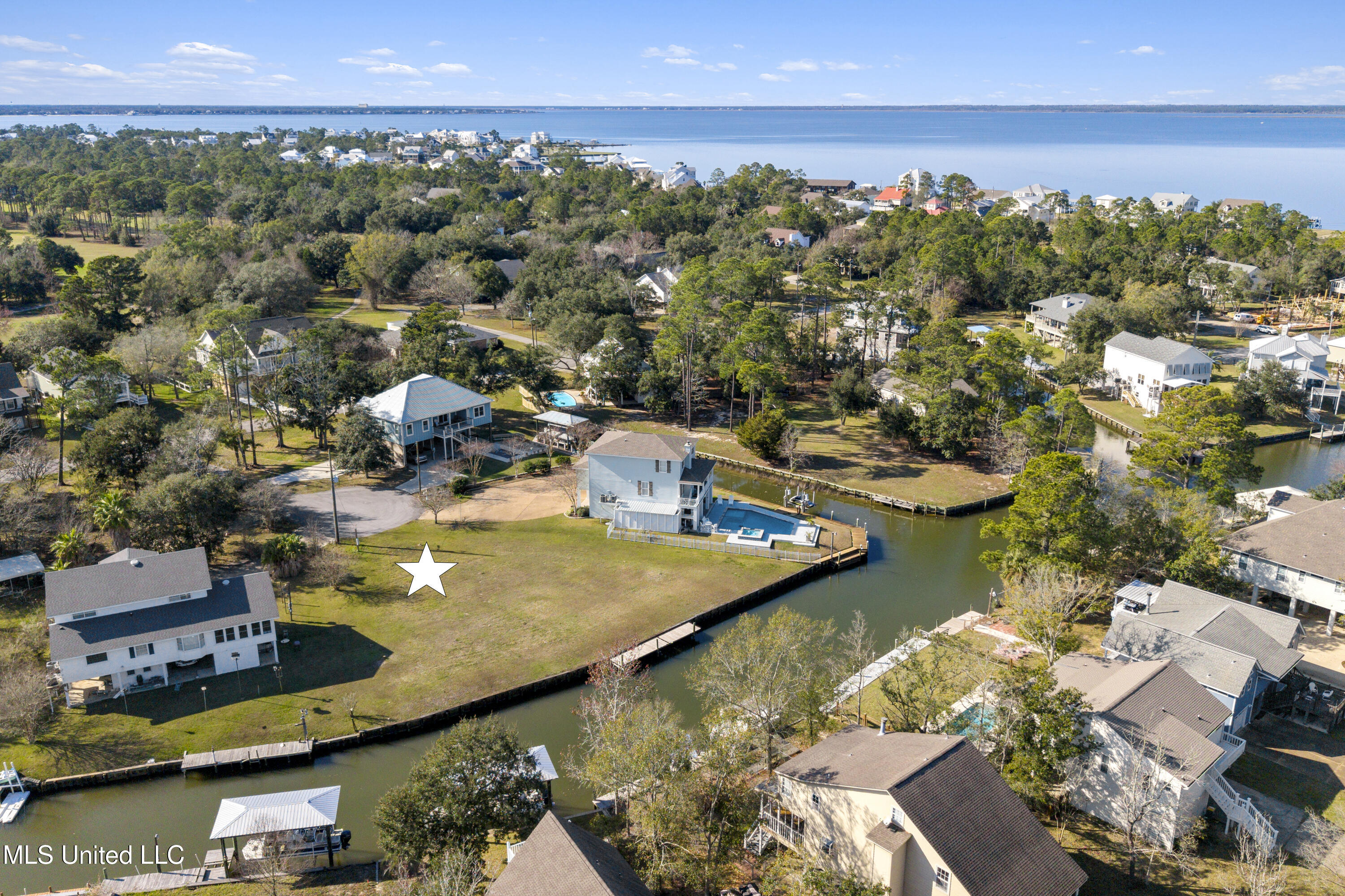 105 Cypress Cove