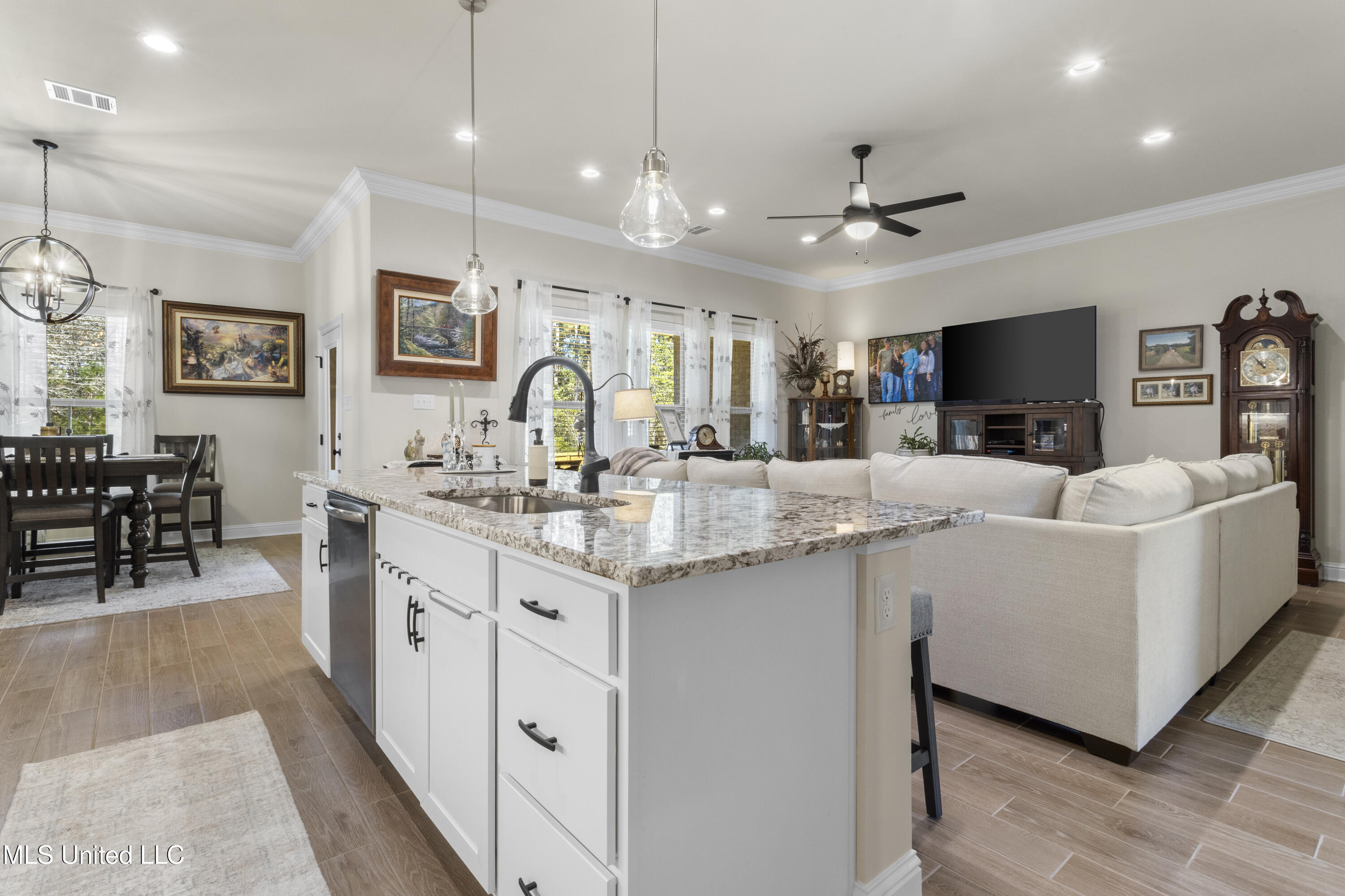 13464 Swan Ridge Circle