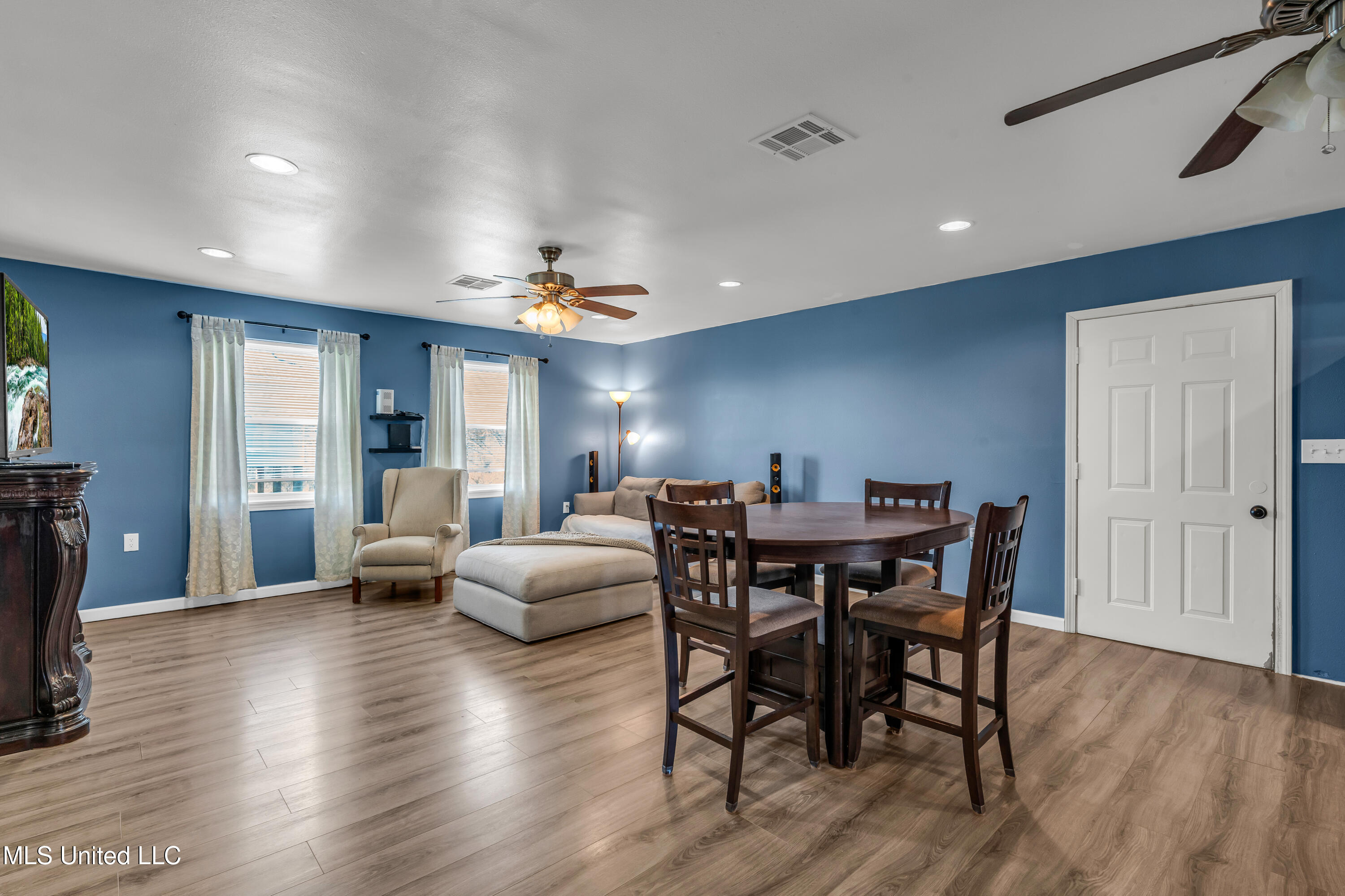 10210 Bayou View Drive