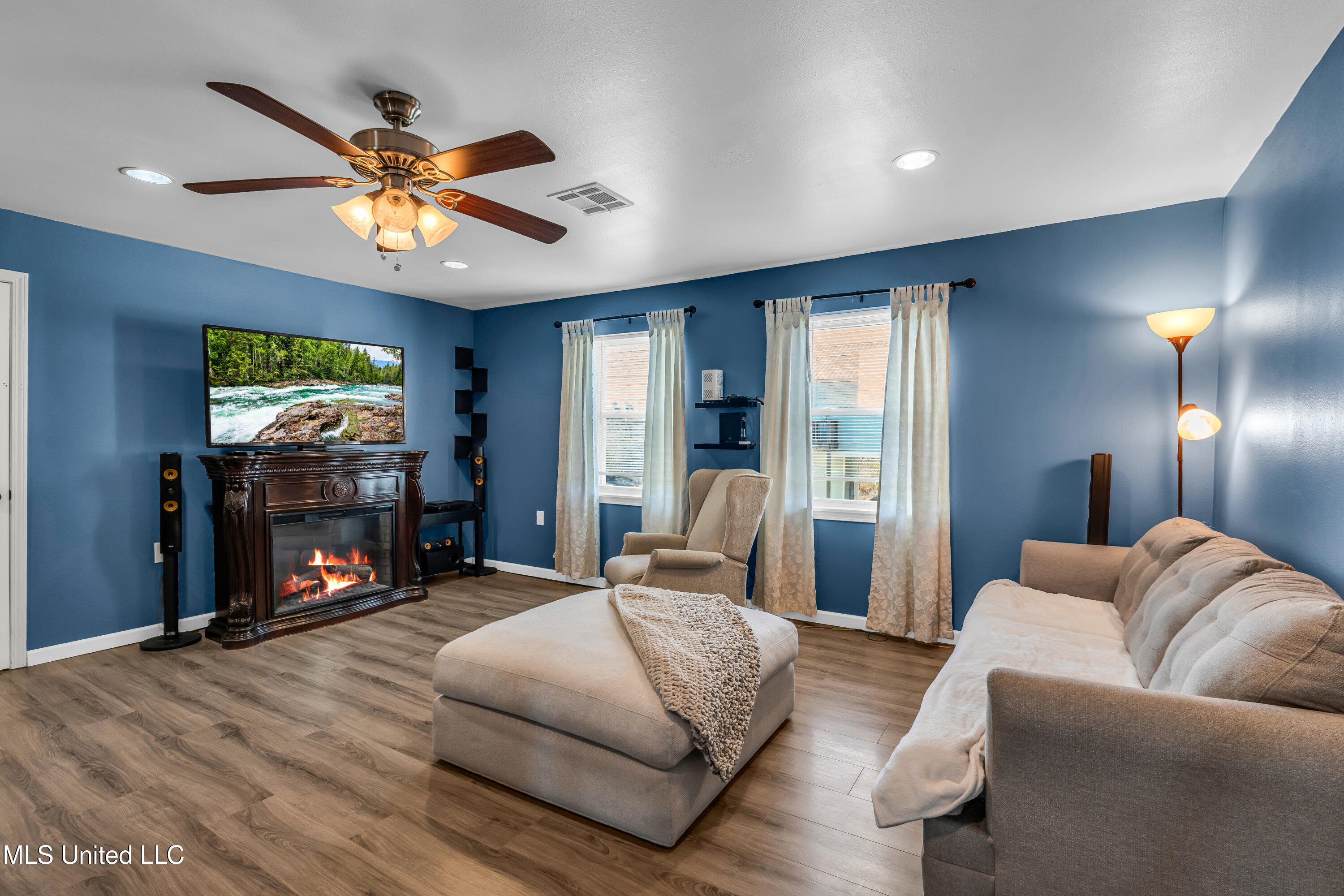 10210 Bayou View Drive